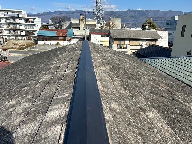 甲府市　棟板金交換工事